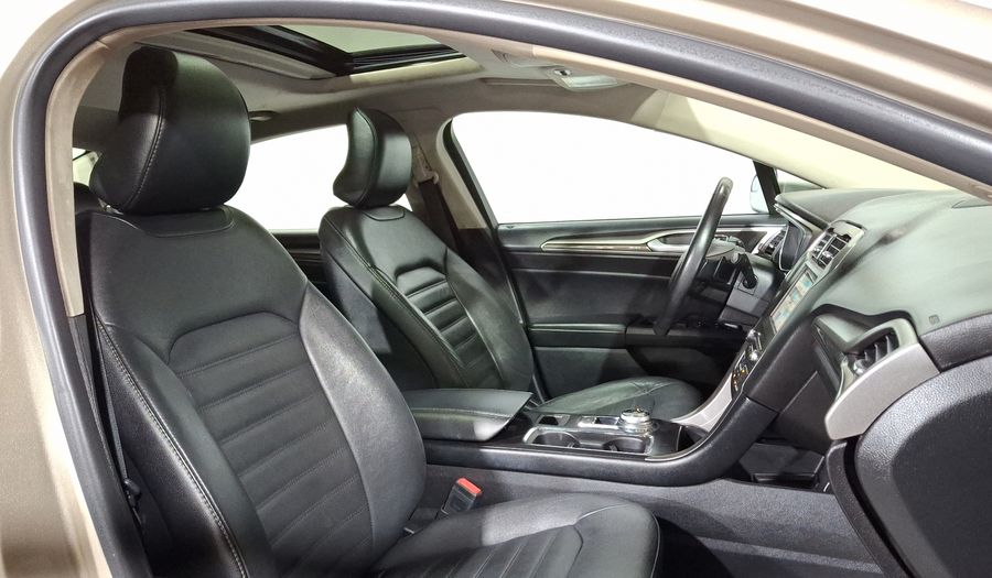 Ford Fusion 2.0 GTDI SE LUXURY PLUS NAV AT Sedan 2017
