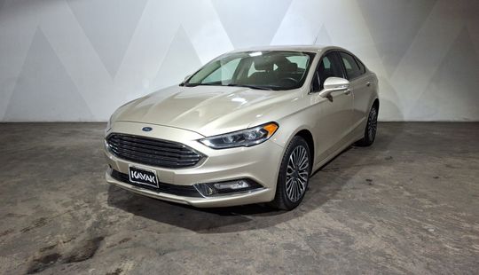 Ford • Fusion