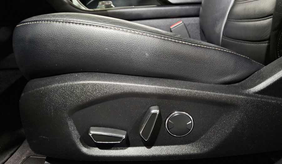Ford Fusion 2.0 GTDI SE LUXURY PLUS NAV AT Sedan 2017