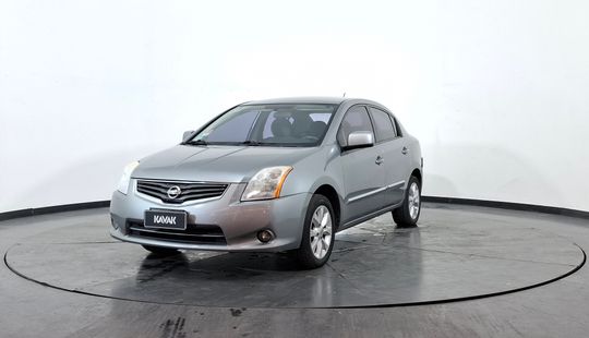 Nissan • Sentra