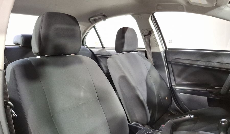 Mitsubishi Lancer 2.0 DE ABS & AC Sedan 2014