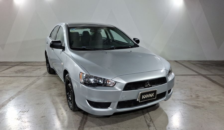 Mitsubishi Lancer 2.0 DE ABS & AC Sedan 2014