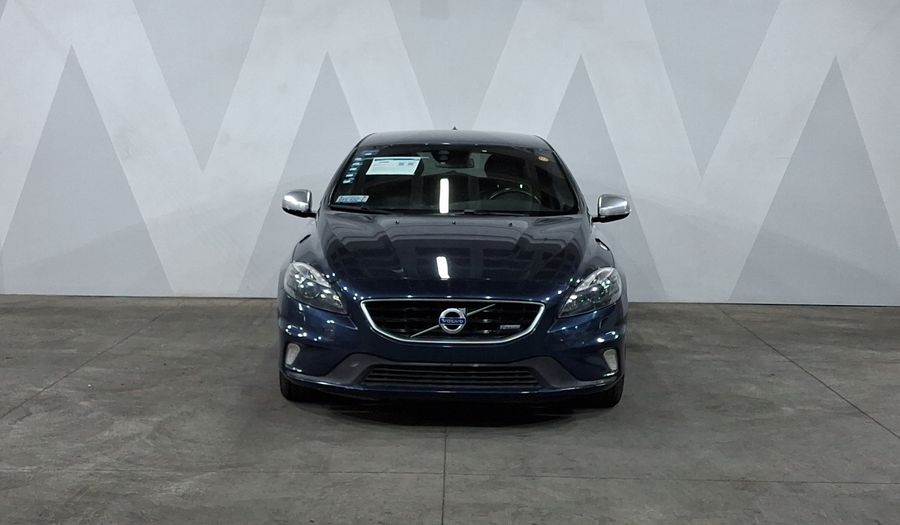Volvo V40 2.0 R-DESIGN Hatchback 2014
