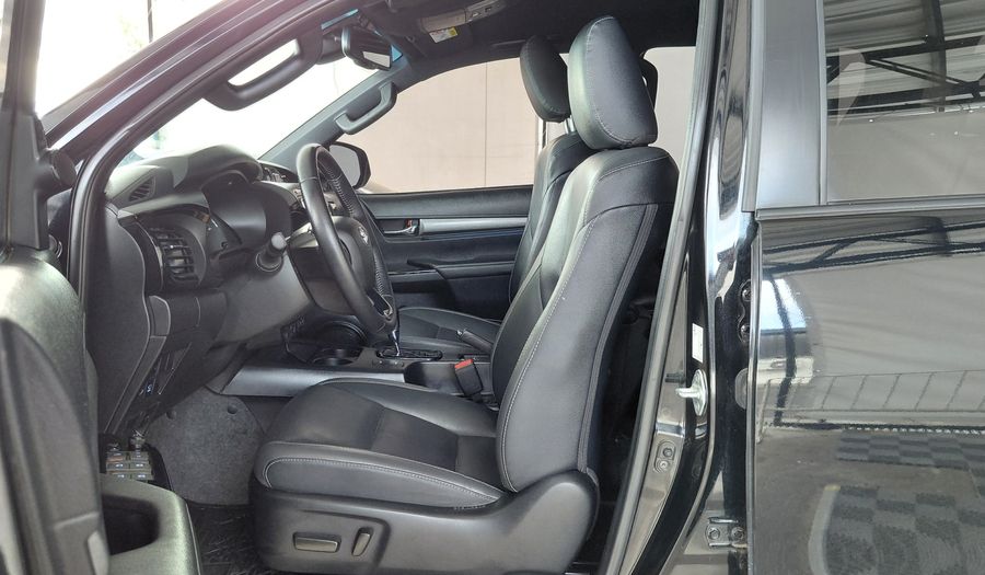 Toyota Hilux 2.8 TDI CONQUEST AUTO 4WD C/D Pickup 2023