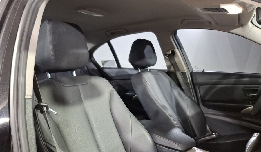 Bmw Serie 3 2.0 320IA Sedan 2015