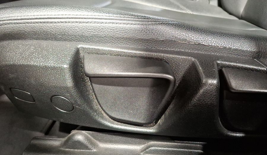 Bmw Serie 3 2.0 320IA Sedan 2015