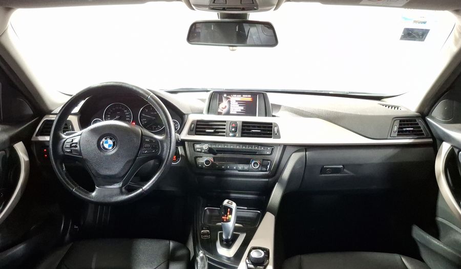 Bmw Serie 3 2.0 320IA Sedan 2015