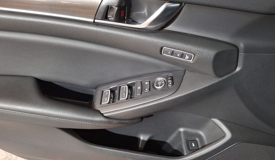 Honda Accord 2.0 TOURING AUTO Sedan 2021