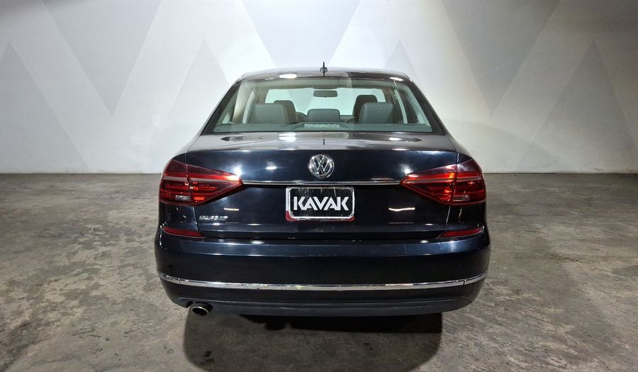Volkswagen Passat 2.5 SPORTLINE Sedan 2017