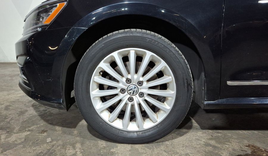 Volkswagen Passat 2.5 SPORTLINE Sedan 2017