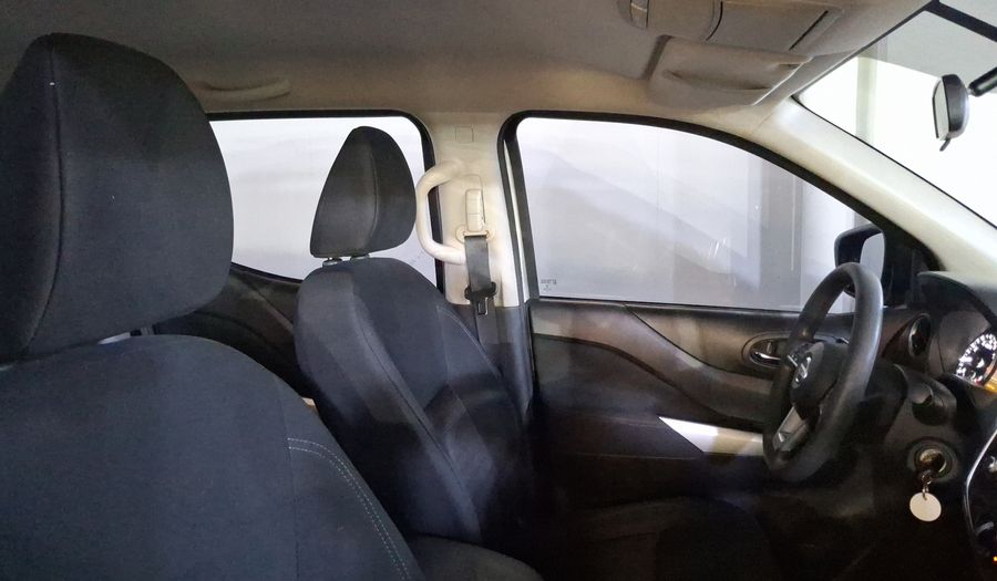Nissan Frontier 2.5 LE AUTO Pickup 2022