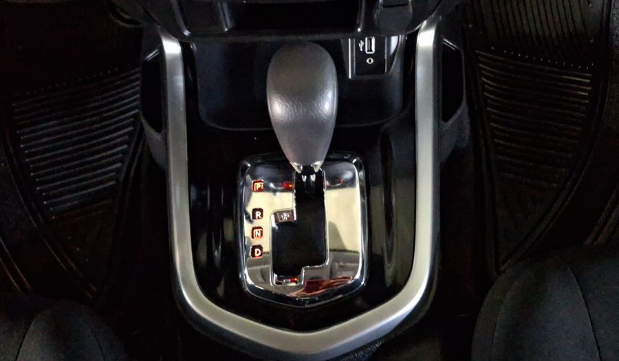 Nissan Frontier 2.5 LE AUTO Pickup 2022