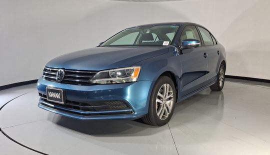 Volkswagen • Jetta