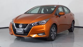 Nissan • Versa
