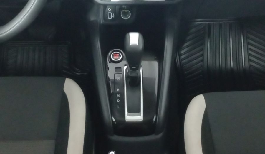 Nissan Versa 1.6 ADVANCE CVT Sedan 2021