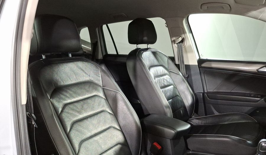 Volkswagen Tiguan 1.4 COMFORTLINE PIEL DCT Suv 2018