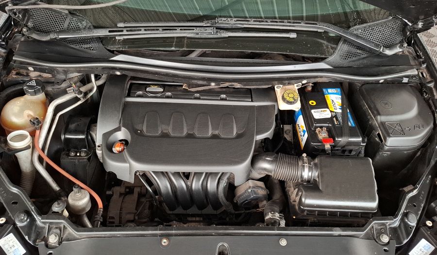 Citroen C4 2.0I 16V SX Hatchback 2011