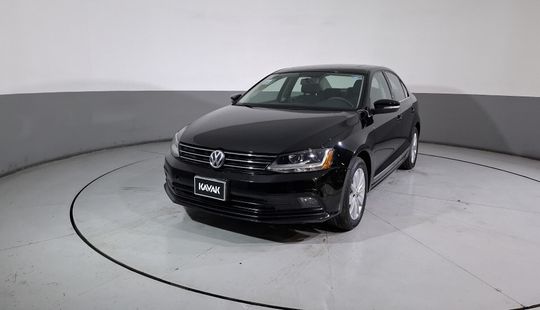 Volkswagen • Jetta
