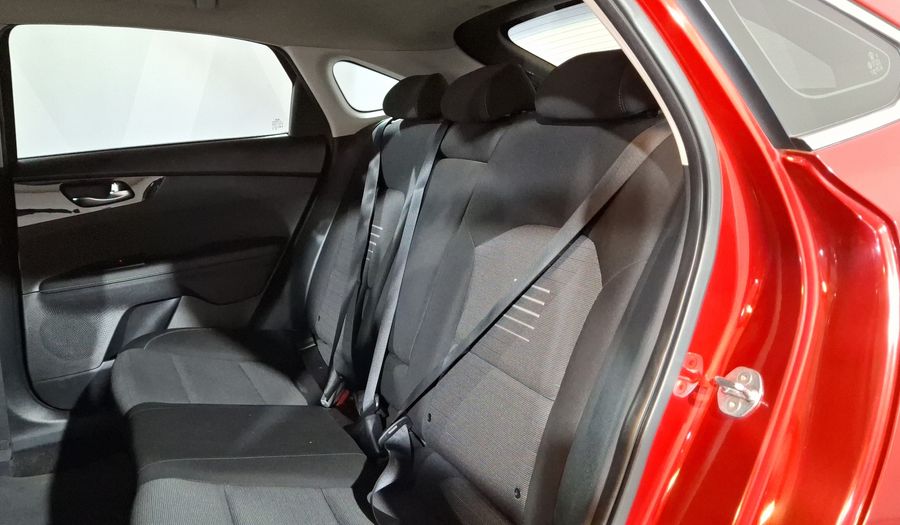 Kia Forte 2.0 EX IVT Hatchback 2020