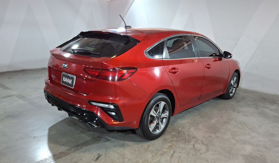 Kia Forte 2.0 EX IVT Hatchback 2020