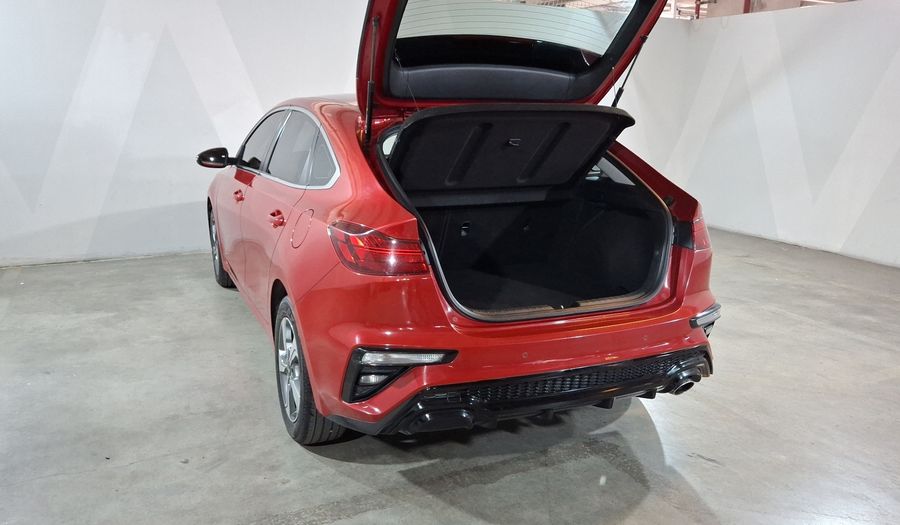 Kia Forte 2.0 EX IVT Hatchback 2020