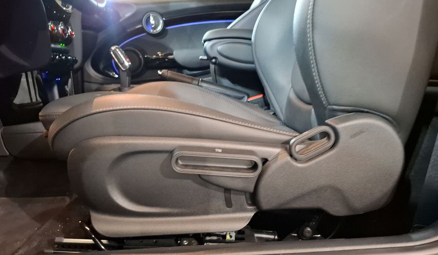 Mini Cooper S 2.0 COOPER CLASSIC DCT Hatchback 2023