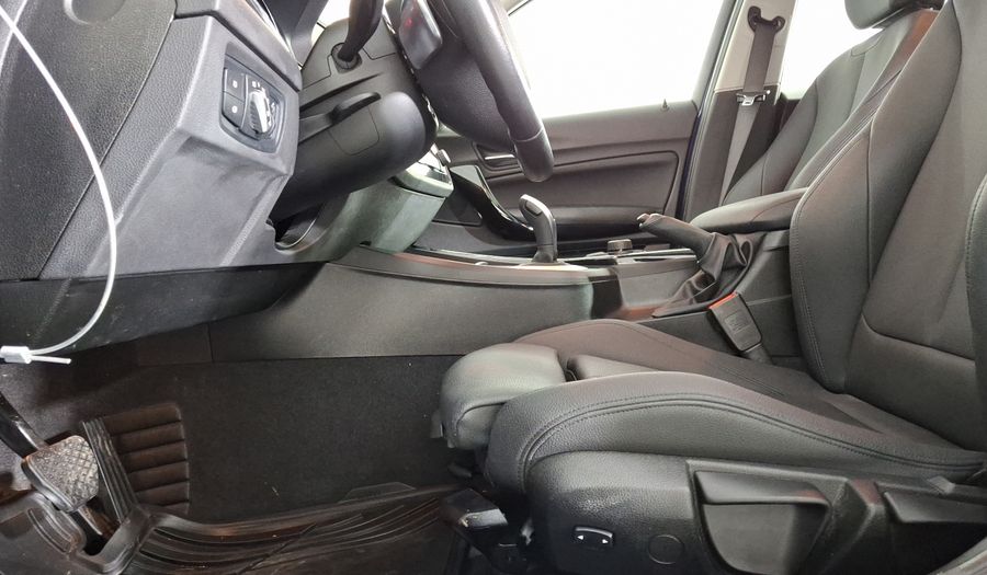 Bmw Serie 1 2.0 120IA SPORT LINE AUTO Hatchback 2018