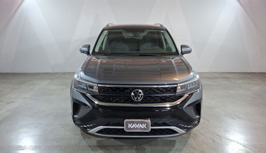 Volkswagen • Taos