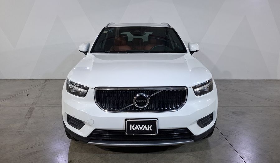 Volvo Xc40 2.0 T5 MOMENTUM AUTO 4WD Suv 2020