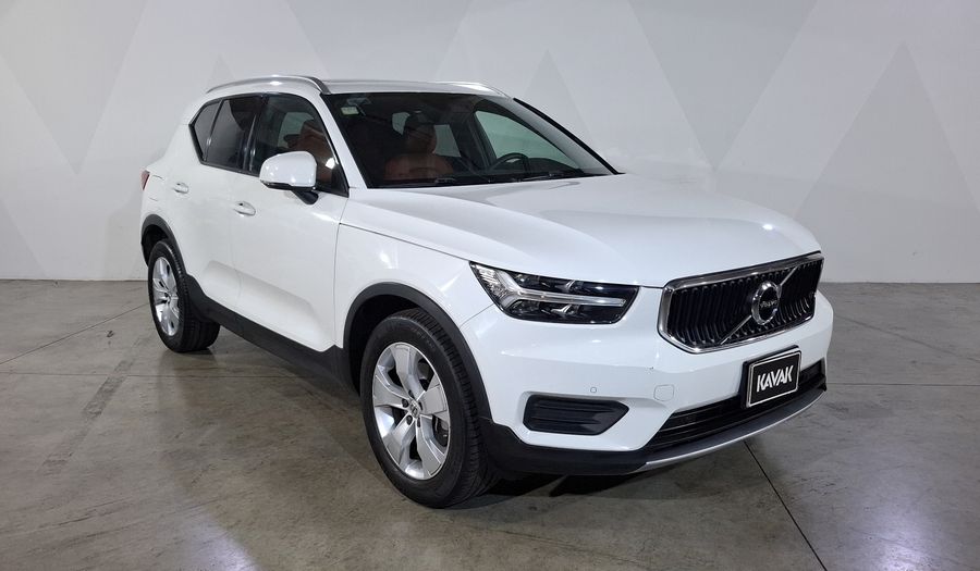 Volvo Xc40 2.0 T5 MOMENTUM AUTO 4WD Suv 2020