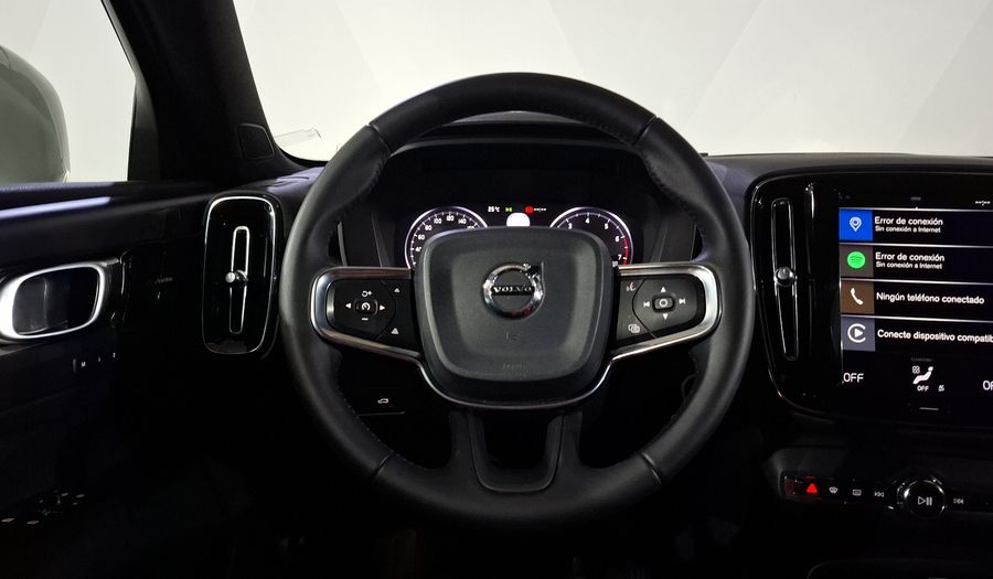 Volvo Xc40 2.0 T5 MOMENTUM AUTO 4WD Suv 2020