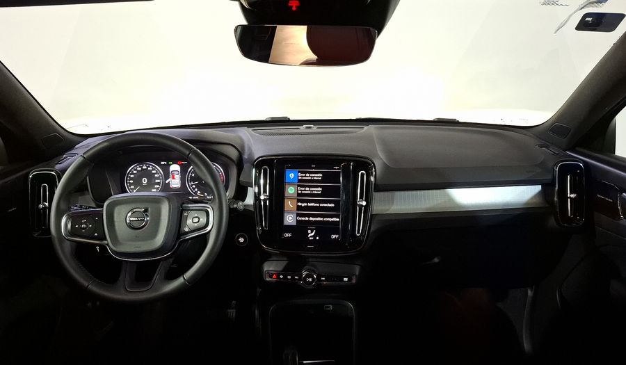 Volvo Xc40 2.0 T5 MOMENTUM AUTO 4WD Suv 2020