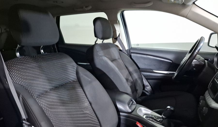 Dodge Journey 2.4 SE 7 PASAJEROS Suv 2018