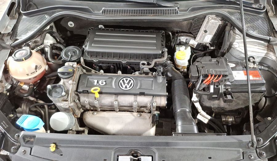 Volkswagen Polo 1.6 STARTLINE Hatchback 2021