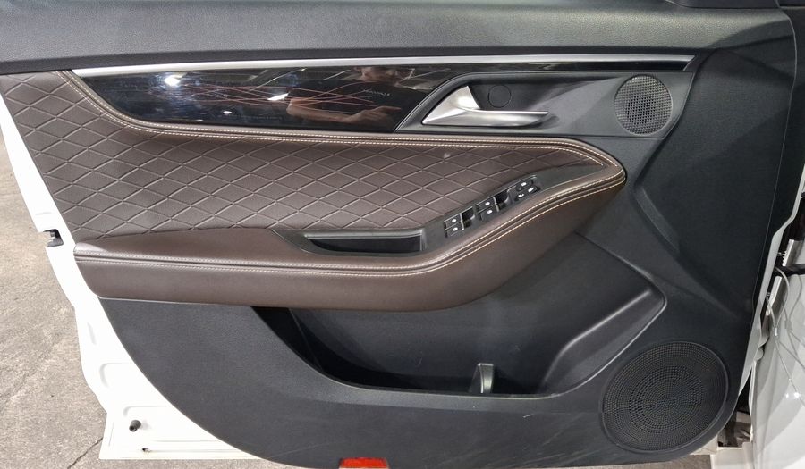 Jac J7 1.5 LIMITED CVT Hatchback 2021