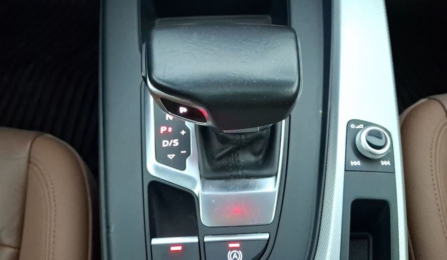 Audi A4 2.0 MHEV 40 TFSI SELECT DCT Sedan 2022