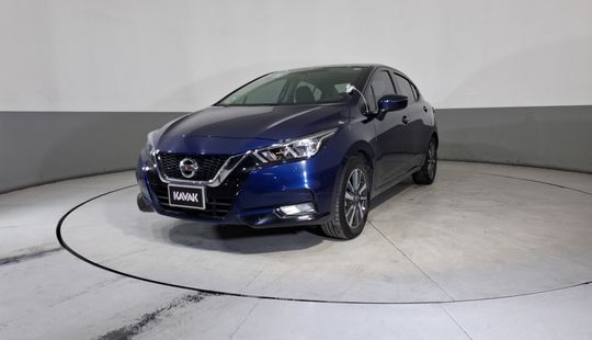 Nissan • Versa