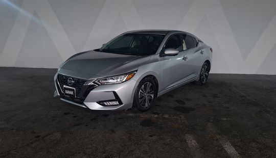 Nissan • Sentra