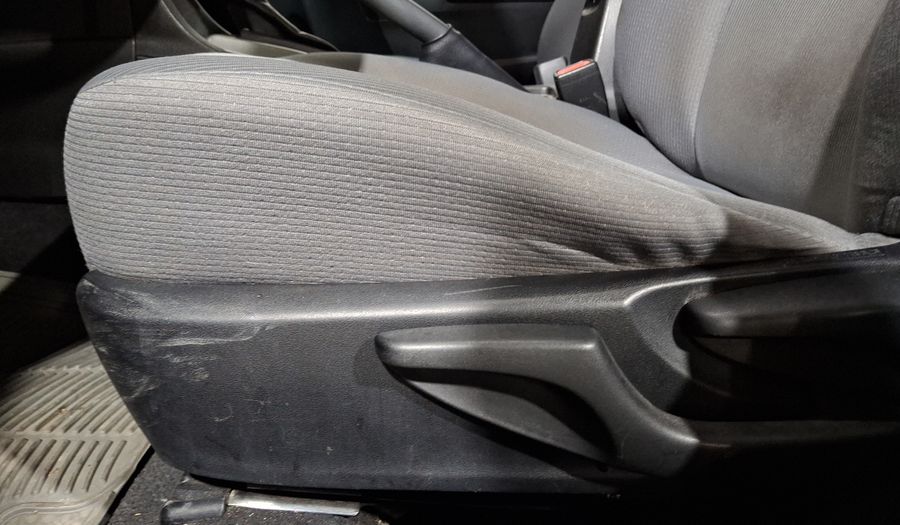 Toyota Corolla 1.8 BASE CVT Sedan 2015