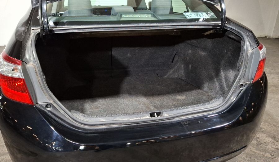 Toyota Corolla 1.8 BASE CVT Sedan 2015
