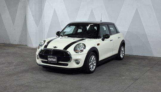 Mini • Cooper