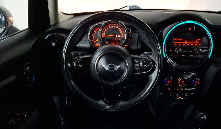 Mini Cooper 1.5 COOPER SALT Hatchback 2017