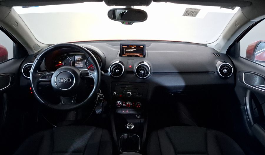 Audi A1 1.4 TFSI EGO MT Hatchback 2014