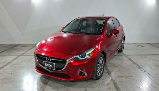 Mazda • Mazda 2