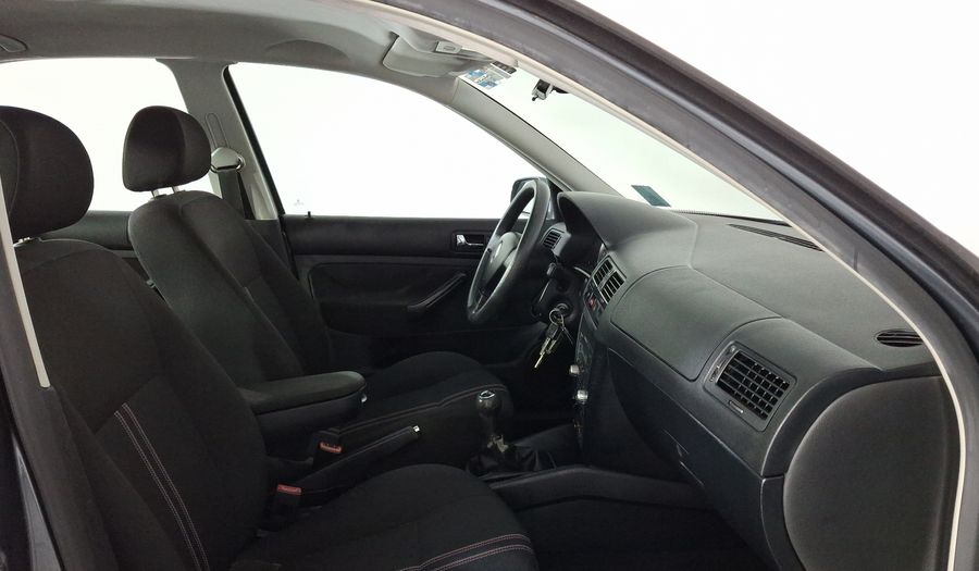 Volkswagen Jetta Clasico 2.0 CL TEAM MT Sedan 2012