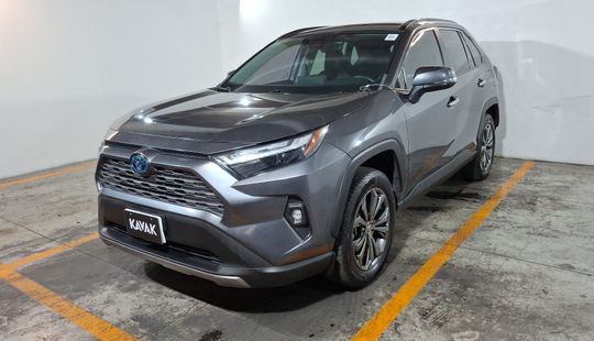 Toyota • RAV4