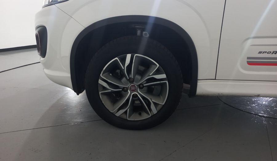 Fiat Uno 1.4 SPORTING Hatchback 2017