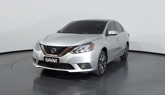Nissan • Sentra