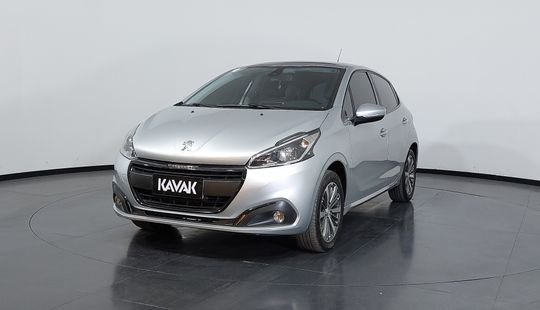 Peugeot • 208