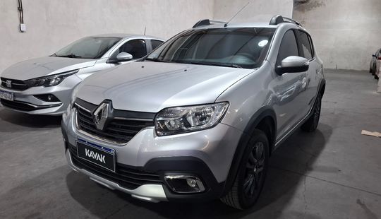 Renault • Sandero Stepway